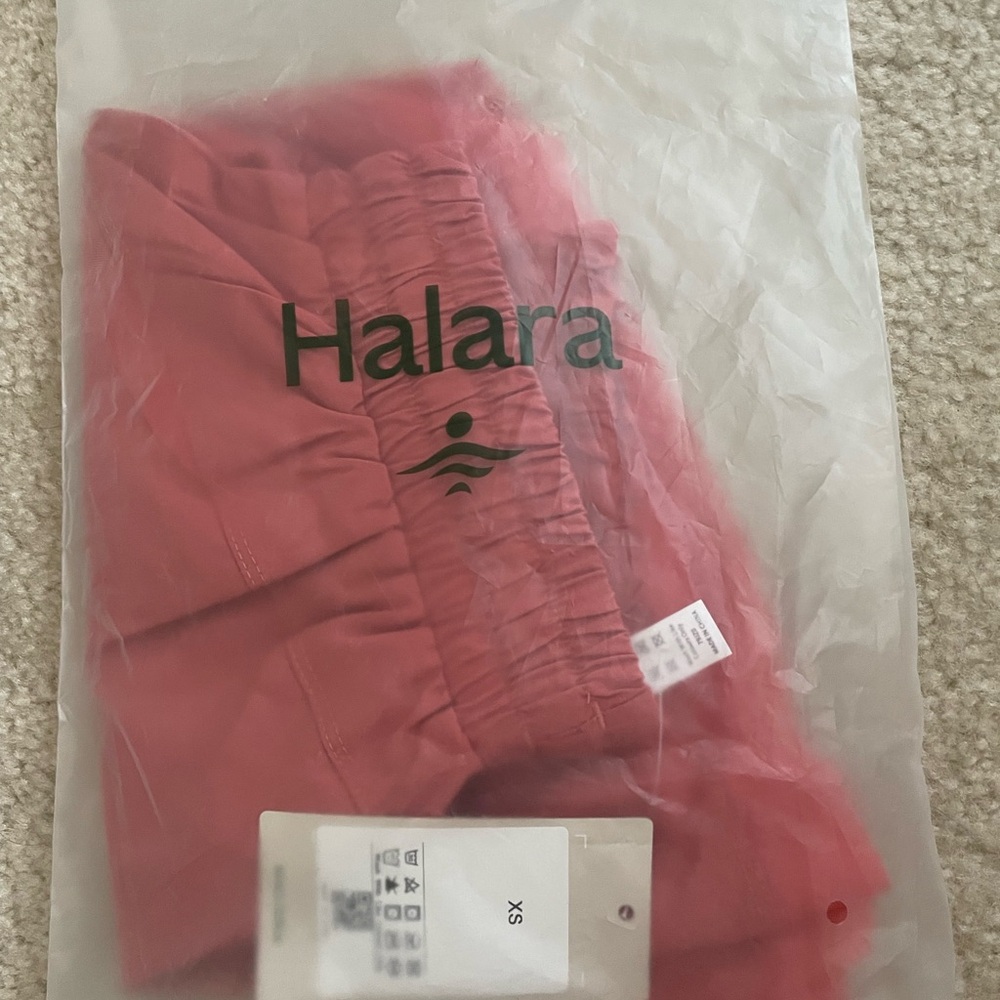 Halara Drawstring Contrast Flowy Mesh 2-in-1 Shorts, brand new with tags size XS